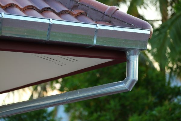 Metal Gutter Repair in Kinston